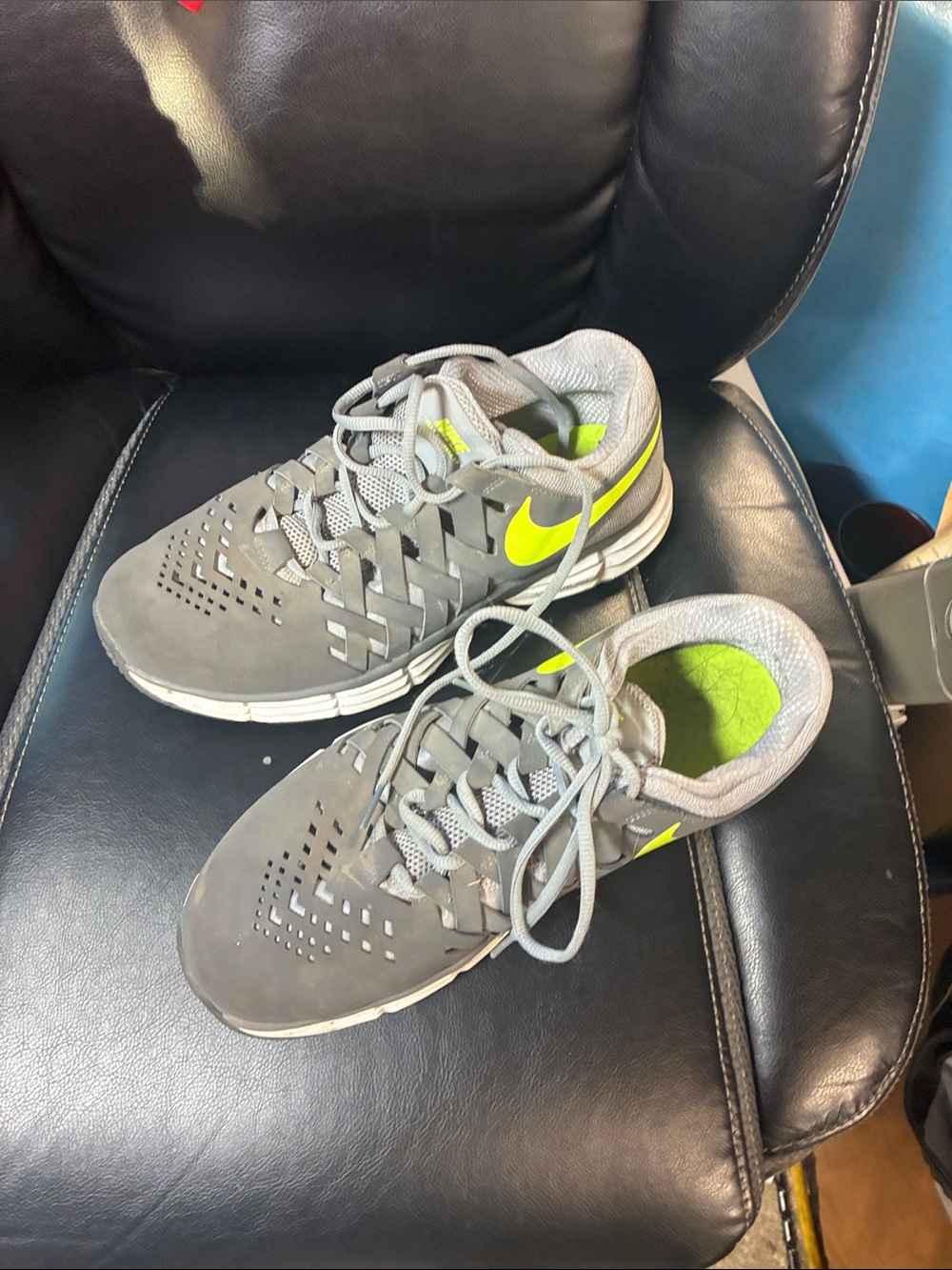 Nike Lunar Fingertrap TR Men Size 9.5 W Wide Gray Volt Training Shoes